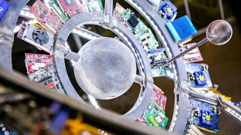 金融行业BI与大数据融合：如何构建高效决策引擎**
